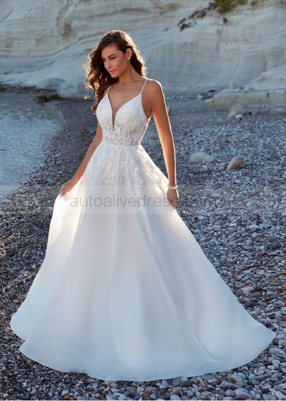 Ivory Beaded Lace Organza Butterfly Keyhole Back Wedding Dress With Pockets
